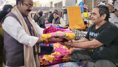 उप मुख्यमंत्री साव ने वृद्धाश्रम में बुजुर्गों को दिए फल, मिठाई और कंबल, बुजुर्गों के साथ केक काटकर अपने जन्मदिन की शुरुआत की