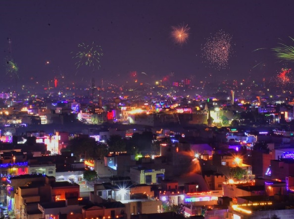 रौशनी पर्व पर पिछले बार की तुलना में कम हुई बिजली की खपत