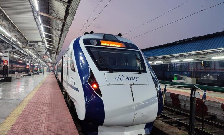 बिलासपुर-नागपुर वंदे भारत एक्सप्रेस: सफलता के दो गौरवपूर्ण वर्ष