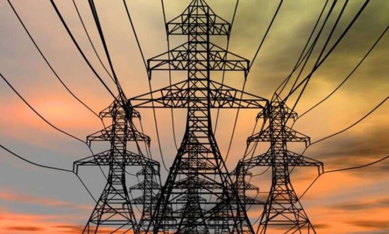 उपभोक्ताओं के महंगी हुई बिजली, जानिए कितने लगेगा अतिरिक्त शुल्क