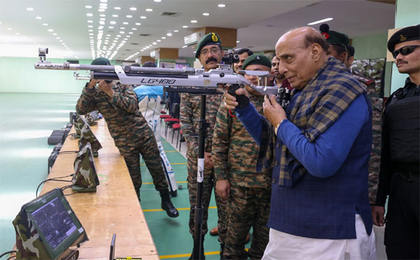 अत्याधुनिक प्रौद्योगिकी में महारत हासिल करना बेहद जरूरी : राजनाथ