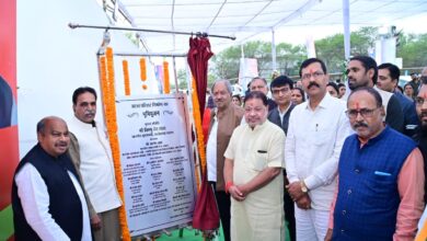 अटल जी ने हमारे प्रदेश का किया निर्माण, उनकी वजह से हम लिख रहे अपने पते में छत्तीसगढ़ का नाम: बृजमोहन अग्रवाल अटल जी ने हमारे प्रदेश का किया निर्माण, उनकी वजह से हम लिख रहे अपने पते में छत्तीसगढ़ का नाम: बृजमोहन अग्रवाल