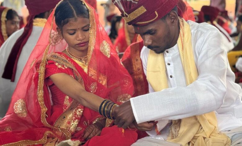 पूवर्ती में अब गोलियों की गूंज नहीं, बज रही शहनाई