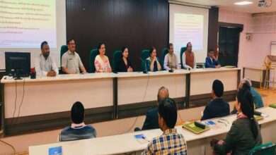 खाद्य विभाग के अधिकारियों ने सीखे आनंद के तरीके