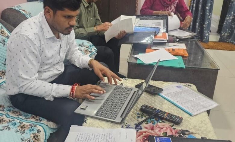 कर्मचारियों से दुर्व्यवहार करने वाले व्यवसायियों के प्रतिष्ठानों पर स्टेट जीएसटी की दबिश