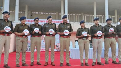 साइबर क्राइम रिपोर्टिंग पोर्टल का टोल-फ्री नंबर 1930 का जारी किया गया स्टीकर