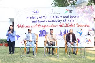 डॉ. मनसुख मांडविया ने एशिया-प्रशांत बधिर खेलों में ऐतिहासिक प्रदर्शन के लिए भारतीय टीम को दी बधाई डॉ. मनसुख मांडविया ने एशिया-प्रशांत बधिर खेलों में ऐतिहासिक प्रदर्शन के लिए भारतीय टीम को दी बधाई