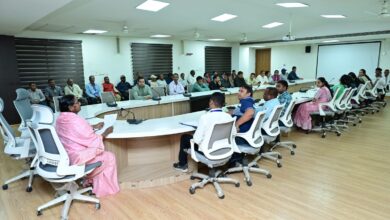 निगम अधिकारियों और कर्मचारियों के लिए हेलमेट अनिवार्य