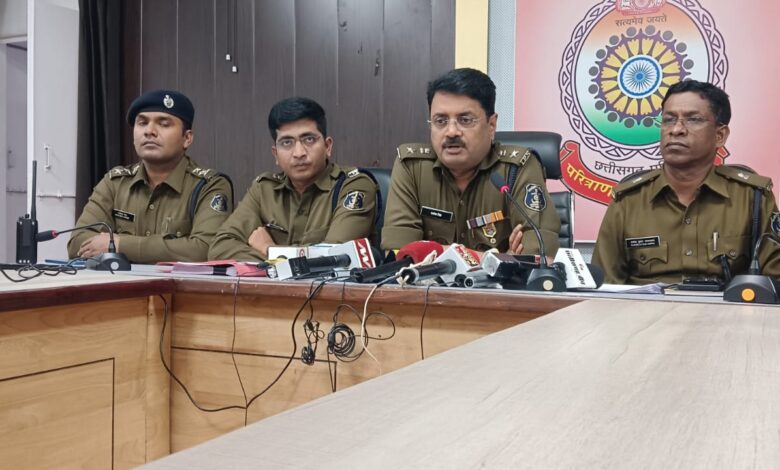 गांजा तस्करी में संलिप्त आरोपियो के अर्जित-अवैध संपत्ति पर पुलिस का प्रहार गांजा तस्करी में संलिप्त आरोपियो के अर्जित-अवैध संपत्ति पर पुलिस का प्रहार