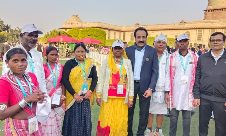 आजादी के बाद पहली बार क्रेडा की योजनाओं के लाभार्थी बैगा परिवारों से राष्ट्रपति ने की मुलाकात