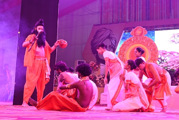 युवा महोत्सव में युवा कलाकारों ने बिखेरी छत्तीसगढ़ की सांस्कृतिक छटा