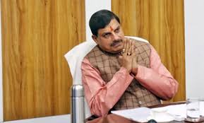 सीएम बोले- धार्मिक नगरों में शराबबंदी करने पर विचार