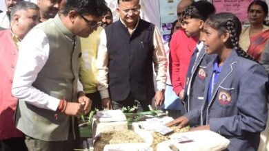 व्यापार महोत्सव जैसे आयोजन से स्थानीय व्यापार और अर्थव्यवस्था को मिलेगा बढ़ावा : वित्त मंत्री चौधरी व्यापार महोत्सव जैसे आयोजन से स्थानीय व्यापार और अर्थव्यवस्था को मिलेगा बढ़ावा : वित्त मंत्री चौधरी