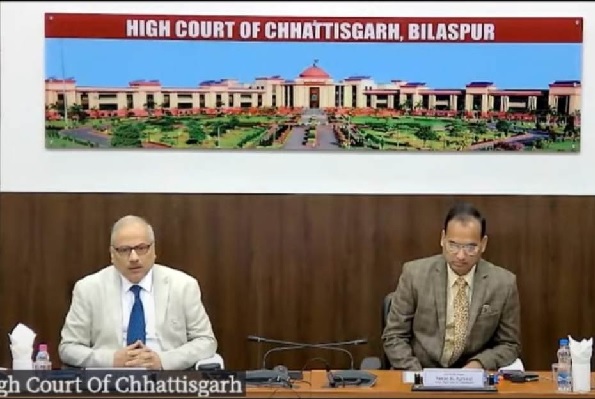 सर्व सुविधायुक्त न्यायालय व कर्मचारियों के लिए आवासीय भवन उपलब्ध कराना हमारी प्राथमिकता: मुख्य न्यायधीश सिन्हा