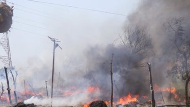 मुंबई में कबाड़ की दुकान में भीषण आग