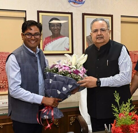 विधानसभा के बजट सत्र की शुरुआत, विधानसभा अध्यक्ष रमन सिंह से मिले ओपी चौधरी