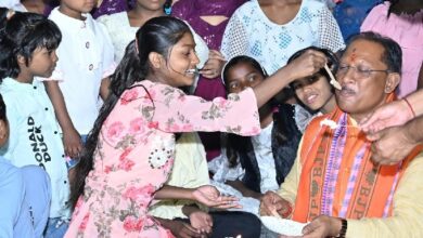 नन्ही मुस्कानों के संग मुख्यमंत्री साय ने मनाया अपना जन्मदिन, बालिका गृह के लिए 10 लाख रुपए की घोषणा