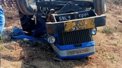 तेज रफ्तार ट्रैक्टर अनियंत्रित होकर पलटी, तीन लड़कों की मौके पर ही दर्दनाक मौत