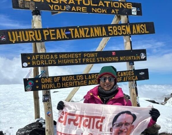 पर्वतारोही निशा यादव को किलिमंजारो फतह पर मुख्यमंत्री साय ने दी बधाई