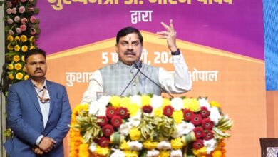 MP में टॉपर्स को इस तारीख को मिलेगा लैपटॉप