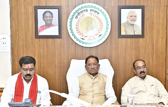 CM ने दिए निर्देश : मनरेगा को दूसरी योजनाओं से जोड़कर ग्रामीण विकास में लाएंगे तेजी