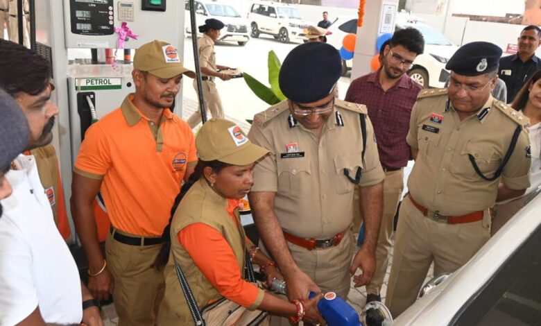 आईजी मिश्रा ने किया पुलिस पेट्रोल पम्प का उद्घाटन