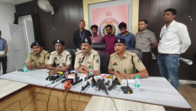 ऑनलाइन फायनेशियल ठगी के मामले में अंतर्राज्यीय गिरोह का खुलासा, व्हाट्सएप से की ठगी ऑनलाइन फायनेशियल ठगी के मामले में अंतर्राज्यीय गिरोह का खुलासा, व्हाट्सएप से की ठगी