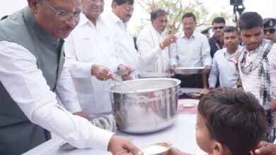 मुख्यमंत्री साय गिरौदपुरी मेला में हुए शामिल, मेला राशि 25 लाख से बढ़ाकर 50 लाख करने, मुख्य मंदिर तक स्थाई शेड निर्माण की घोषणा
