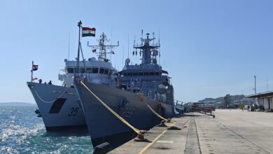 भारतीय नौसेना का पहला प्रशिक्षण स्क्वाड्रन थाईलैंड के फुकेट गहरे समुद्री बंदरगाह पर पहुंचा