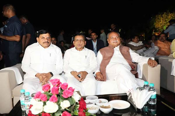 मुख्यमंत्री डॉ. यादव ने देखी फिल्म “छावा”, विशेष शो हुआ ओपन थियेटर में