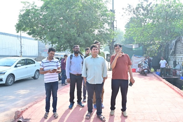 जीई रोड में निर्माणाधीन भवनों की जाँच करने, आमानाका वेंडिंग जोन का कार्य शीघ्र पूर्ण कर शिफ्टिंग करने के निर्देश जीई रोड में निर्माणाधीन भवनों की जाँच करने, आमानाका वेंडिंग जोन का कार्य शीघ्र पूर्ण कर शिफ्टिंग करने के निर्देश