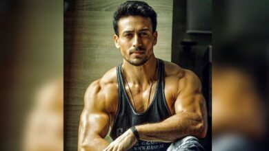 अभिनेता टाइगर श्रॉफ 35 के हुए, मनाया जश्न