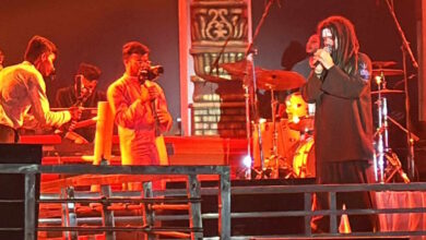 हंसराज रघुवंशी की प्रस्तुति ने शिव भक्तों को झूमने पर किया मजबूर हंसराज रघुवंशी की प्रस्तुति ने शिव भक्तों को झूमने पर किया मजबूर