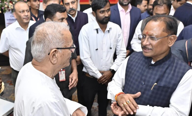 रिसर्च पार्क के लिए आईआईटी भिलाई और दंतेवाड़ा जिला प्रशासन के मध्य हुआ MOU