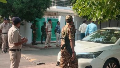 सीबीआई की टीम पूर्व सीएम और कई आईपीएस के ठिकानों पर पहुंची