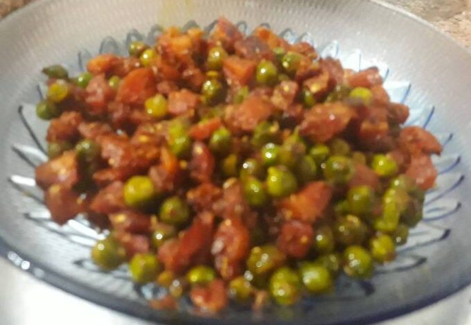 दाल फ्राई और गाजर मटर की सब्जी अमानक पाया गया, 25-25 हजार रूपए का जुर्माना