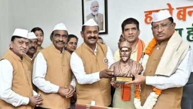 छत्तीसगढ़ कुनबी समाज महासंगठन ने मुख्यमंत्री से की सौजन्य भेंट, फिल्म “छावा” को कर मुक्त करने पर किया आभार प्रकट