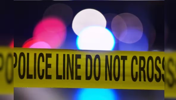 पत्नी ने की हत्या : पत्नी ने पहले खाने में मिलाईं नींद की गोलियां, फिर चाकू से रेता गला पत्नी ने की हत्या : पत्नी ने पहले खाने में मिलाईं नींद की गोलियां, फिर चाकू से रेता गला