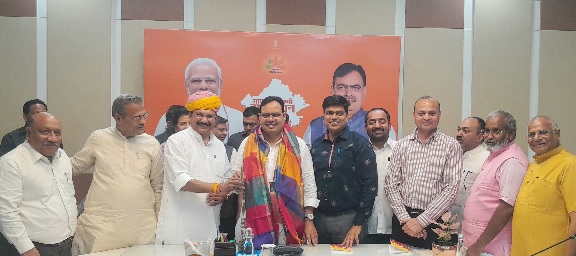 मुख्यमंत्री का राजस्थानी उद्यमियों के साथ संवाद- हर्षोल्लास से देश-विदेश में मनाए राजस्थान दिवस : मुख्यमंत्री शर्मा