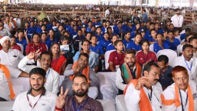 PM को देखने और सुनने पहुंचे युवा, बस्तर ओलंपिक के विजयी प्रतिभागी और लखपति दीदियां