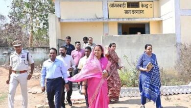 मंत्री राजवाड़े ने धमतरी और कांकेर में आंगनबाड़ी केंद्रों का किया निरीक्षण, अधिकारियों को सख्त निर्देश