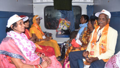 मुख्यमंत्री तीर्थ दर्शन श्रद्धालुओं का पहला जत्था रवाना, श्रद्धालु पुरी, भुवनेश्वर और कोणार्क दर्शन करेंगे