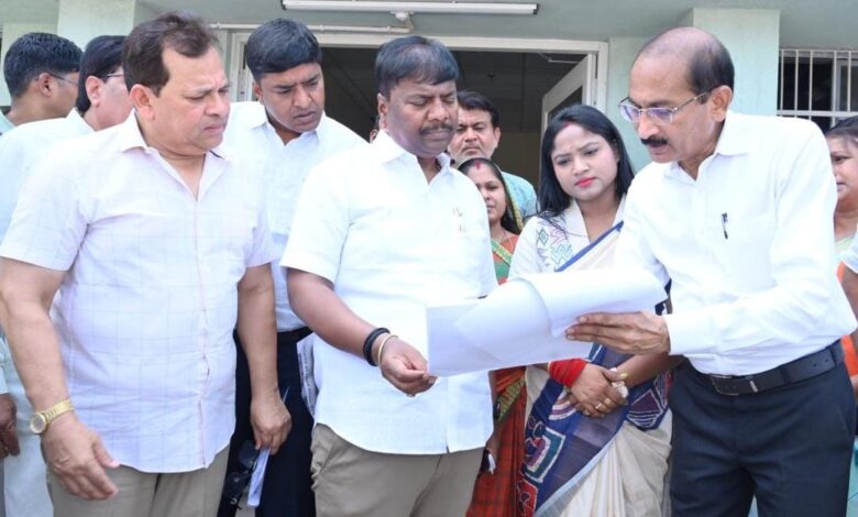 वनमंत्री ने लघुवनोपज प्रसंस्करण केंद्र का किया अवलोकन, 110 एकड़ में स्थापित किया जा रहा प्रसंस्करण ईकाई