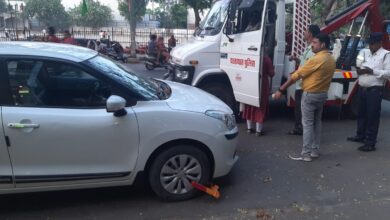 नो पार्किंग, रॉन्ग साइड पार्किंग, बिना नंबर प्लेट की गाड़ियों पर कार्यवाही