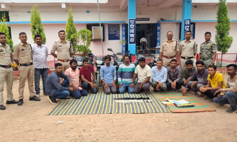 जगह बदल-बदल क़र जंगलो में सजा रहे थे जुए की महफ़िल, धरे गए जगह बदल-बदल क़र जंगलो में सजा रहे थे जुए की महफ़िल, धरे गए