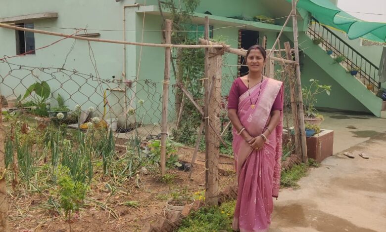 कभी मजदूरी कर घर का खर्च चलाने वाली सुषमा ने अपनी आय से कराया 3 बीएचके घर का निर्माण