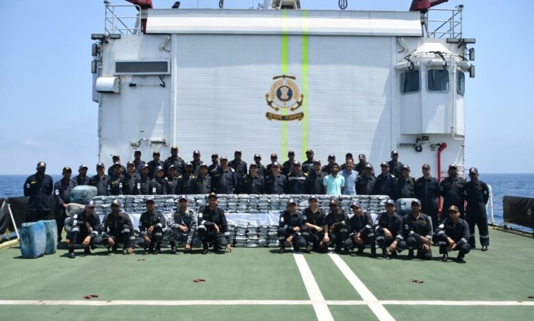 भारतीय तटरक्षक बल और गुजरात एटीएस ने 1800 करोड़ रुपये मूल्य के मादक पदार्थ किए जब्त