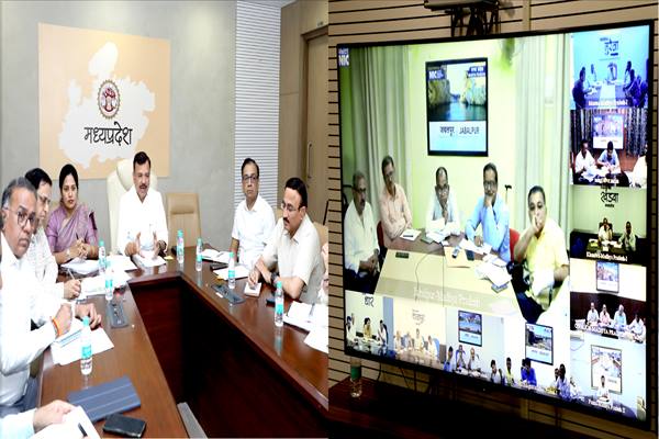 प्रदेश में शत-प्रतिशत बच्चों का स्कूल में हो नामांकन