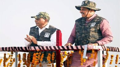 CM ने चीतों को खुले बाड़े में छोड़ा, मालवा के गाँधी सागर अभयारण्य में चीते भरने लगे फर्राटे CM ने चीतों को खुले बाड़े में छोड़ा, मालवा के गाँधी सागर अभयारण्य में चीते भरने लगे फर्राटे