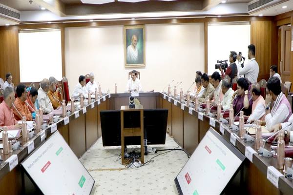 जिलों में जिला विकास सलाहकार समिति का होगा गठन, विषय-विशेषज्ञों को विकास की प्रक्रिया में जोड़ा जाएगा